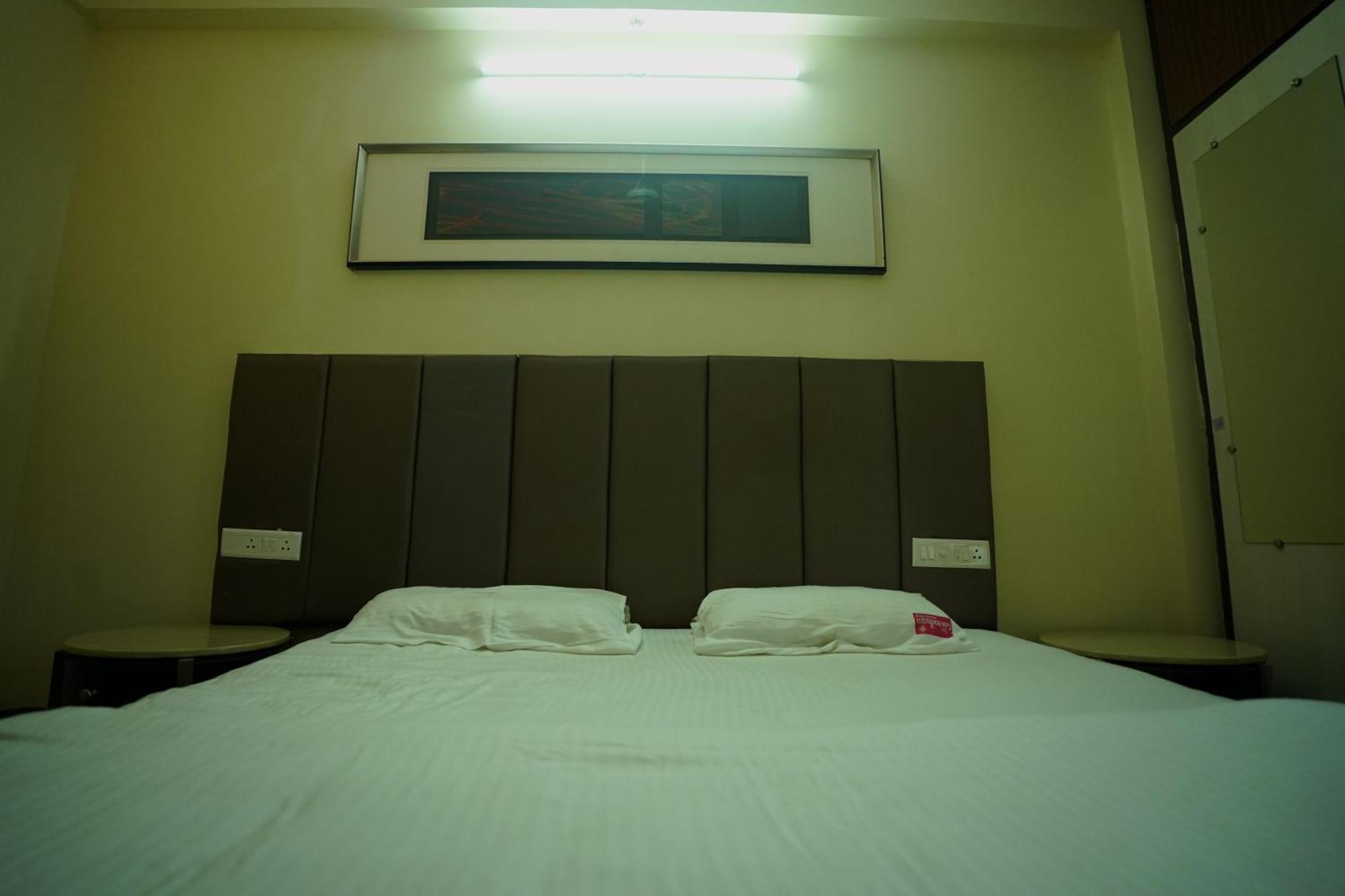 Sri Govindham Home Stay Tirupati Eksteriør billede